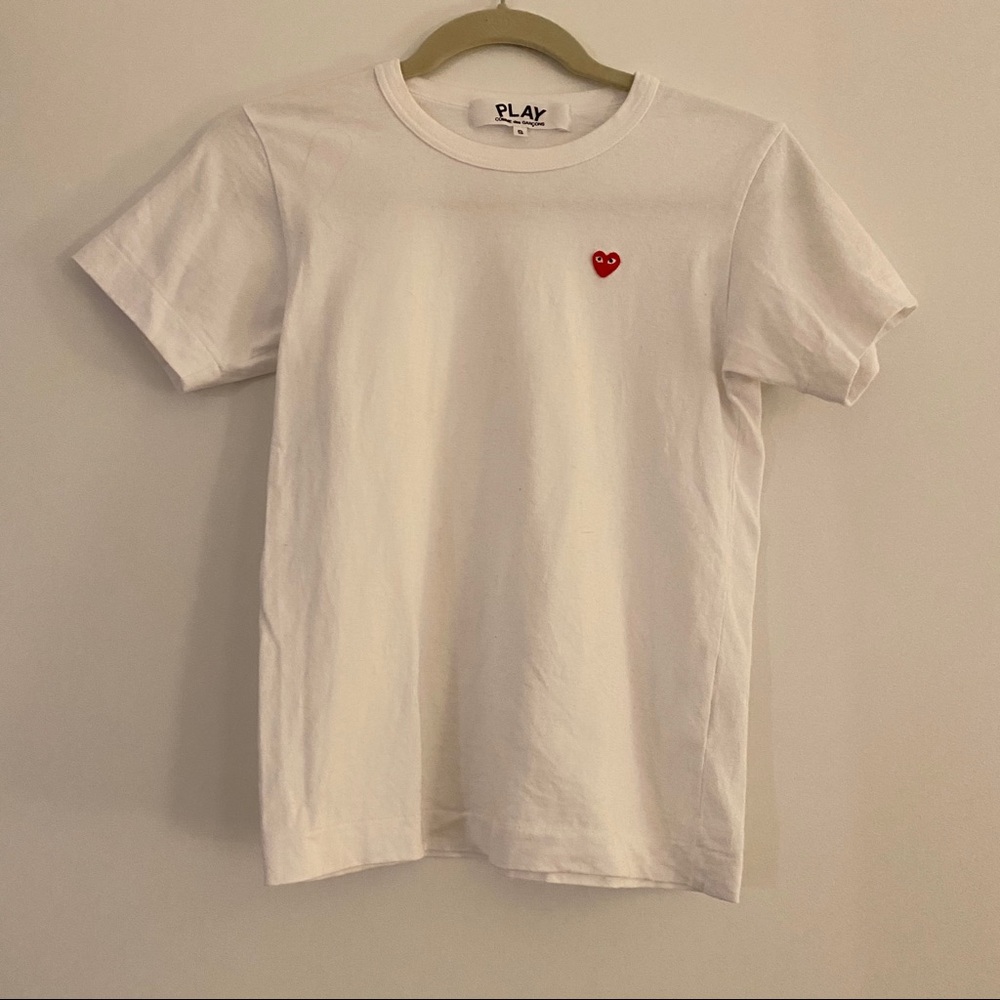 Comme des garçons PLAY white tshirt
